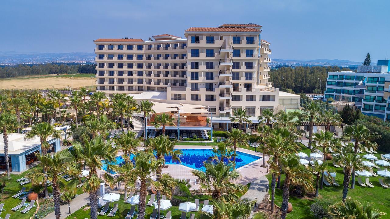 Aquamare Beach Hotel & Spa Paphos Extérieur photo